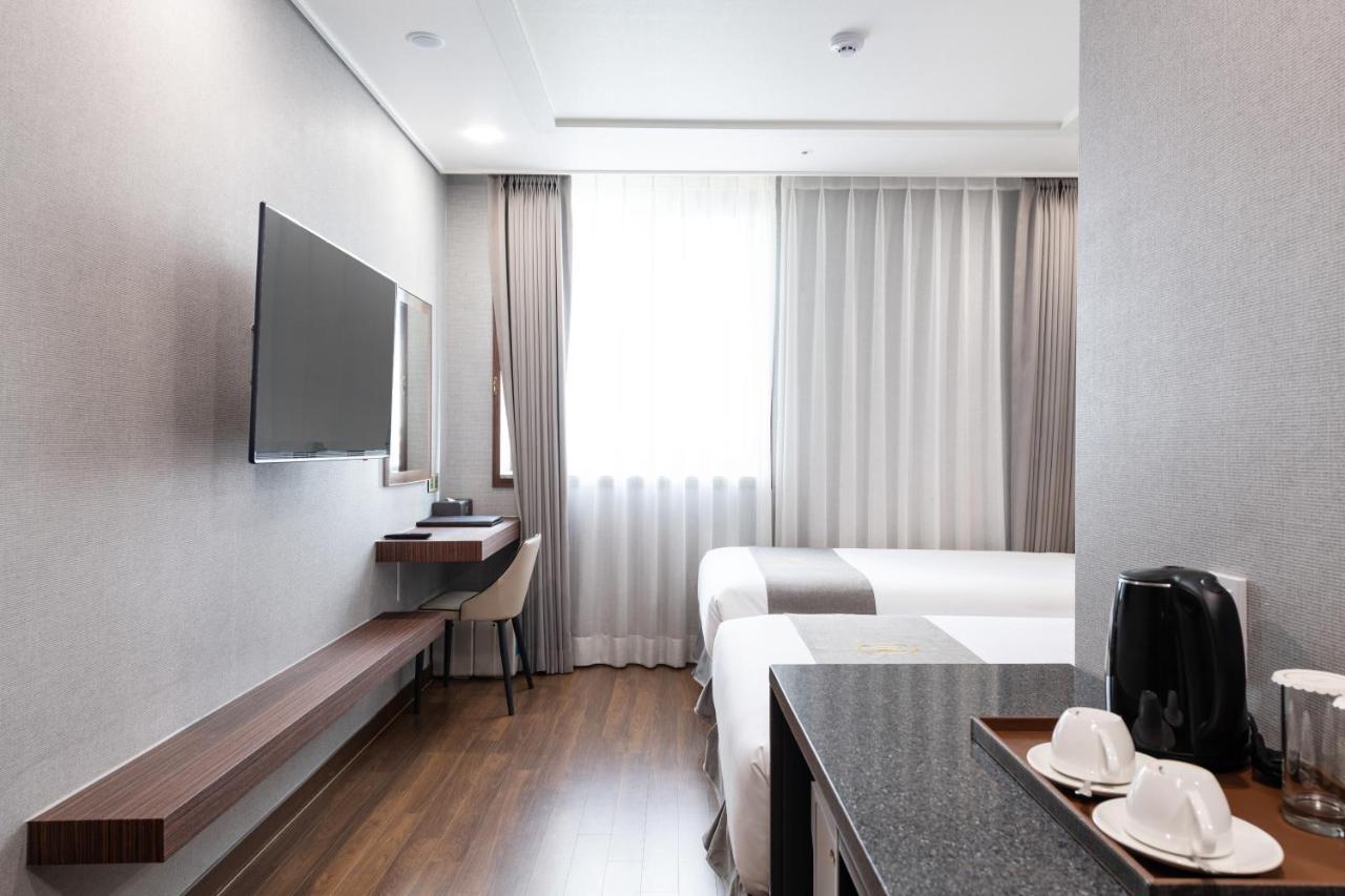 Hotel L'Art City Incheon Bagian luar foto